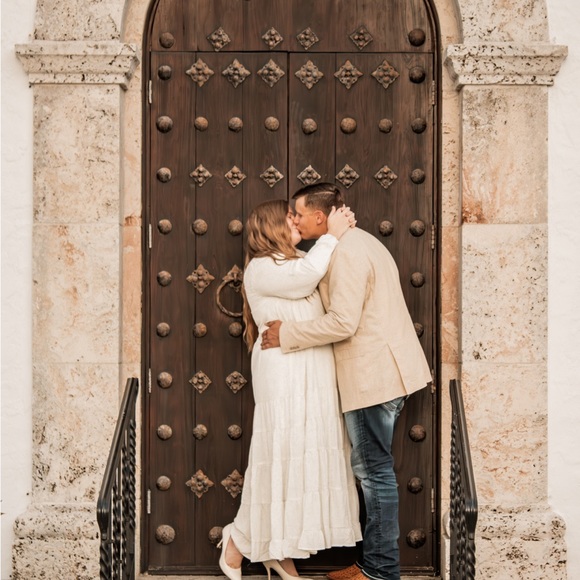 Meet your Posher, Lacey - Picture 3 of 5